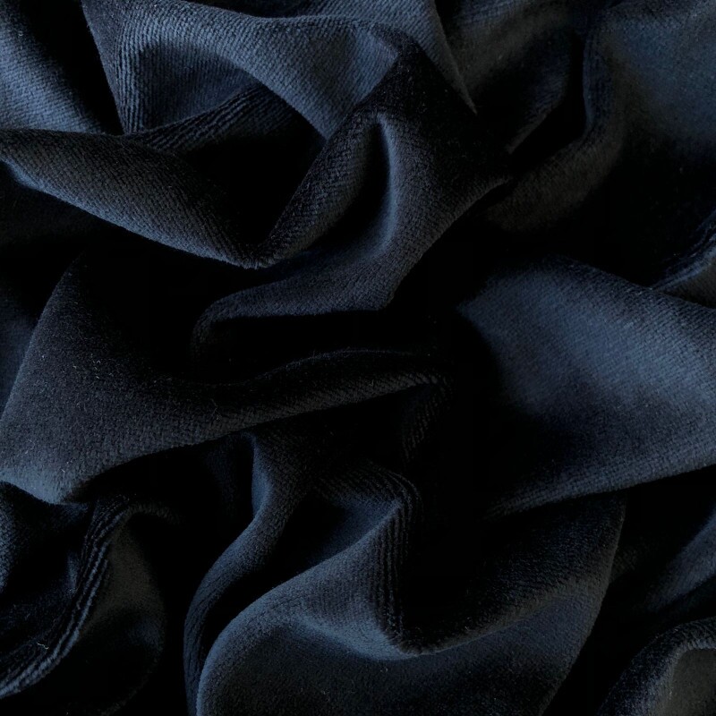 Plush Preto P605